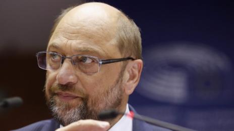 Мартин Шулц губи популярност, Меркел бележи ръст