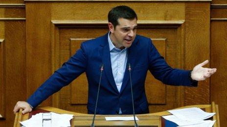 Гръцкото правителство оцеля при вот на недоверие