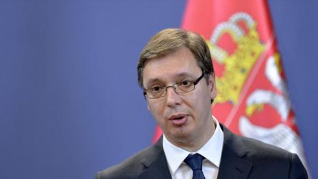 Кола се вряза в кортежа на сръбския президент
