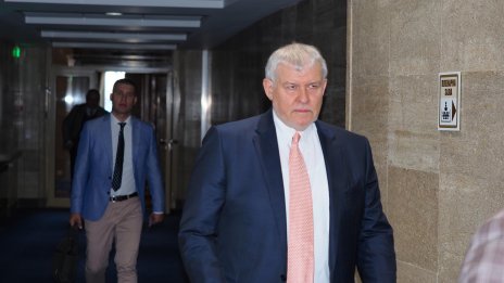 Румен Христов: Румен Радев пречи да се случат много неща в България