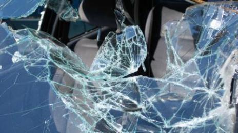 Две жени пострадаха в катастрофа край Варна заради спукана гума