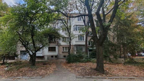 Всеки втори млад човек у нас живее в пренаселено жилище