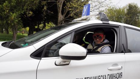Ученици от Варна разбраха какво е да карат пияни