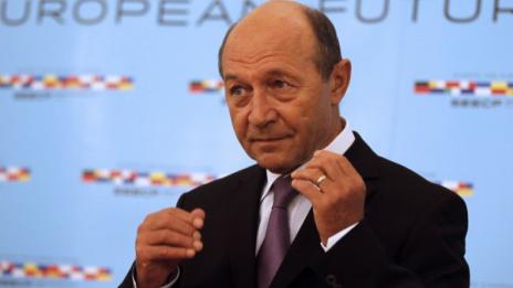 Бъсеску настоя: Румъния не е "турски вилает", а партньор!