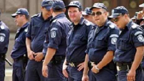 Рашков разхвърля МВР-то, облекчава и обещава: Вдигам заплати!