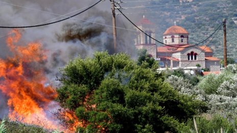 Туроператори: По това време български туристи на остров Родос няма