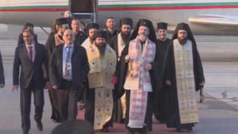 Донесоха Благодатния огън у нас