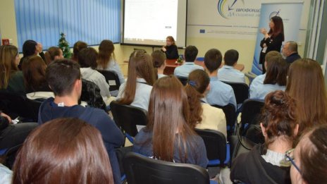 Варненски ученици ще следят за изпълнението европейските проекти в града