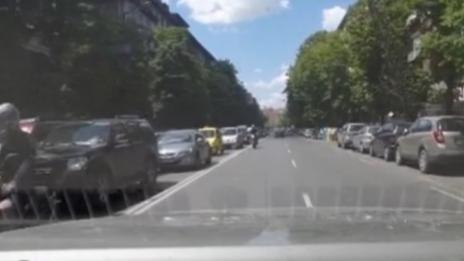 КАТ проверява десетки нарушители, заснети от шофьори