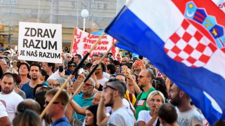 В Загреб протестират заради мерките срещу коронавируса