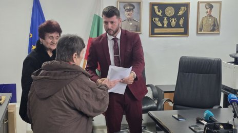 Добрата новина: Върнаха 140 000 лева на четири жени, станали жертви на ало-измами