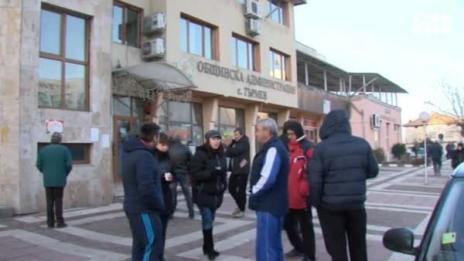 Гърмен отново на протест заради незаконни ромски постройки 