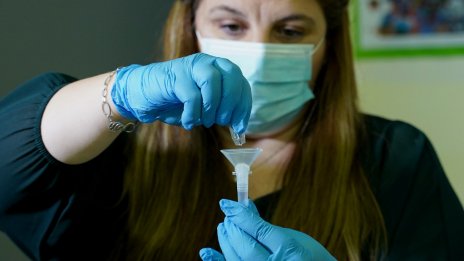 В сряда: Малките ученици се връщат в клас 