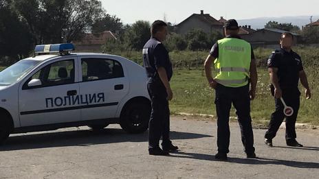 Пияна софиянка помля 4 паркирани коли на "Каваци" и опита да избяга