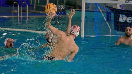 „Черно море“ и „Комодор“ в Топ 6 на водната ни топка