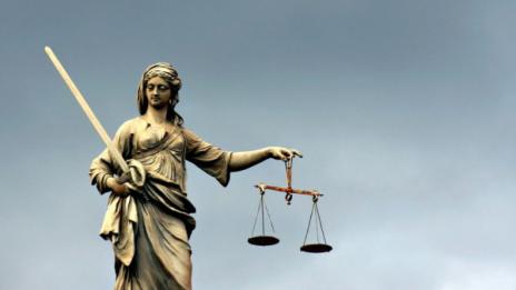Китайка се опита да подкупи полицай с 400 лв.
