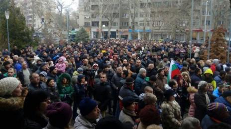 2000 души поискаха пловдивският лекар да бъде освободен