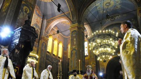 Митрополит Йоан отслужи благодарствен молебен по случай 150-годишнината на Българската екзархия (СНИМКИ)