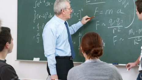След 10 години чакаме най-големия недостиг на учители 