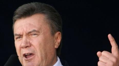 Янукович обяви предсрочни избори и връщане на конституцията от 2004 г.