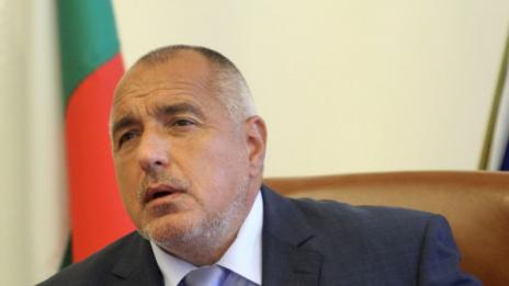 Премиерът във "Фейсбук": Нямам роднинска връзка с новия ректор на МУ