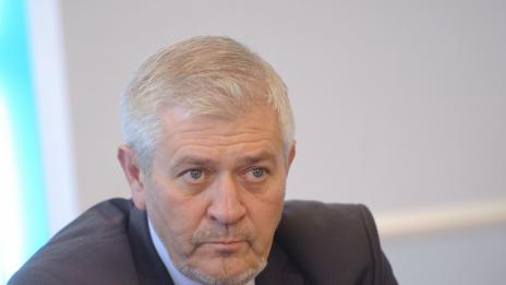 Линейка първо при дете, после при този, който се е напил