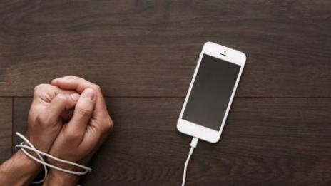 7 знака, че сте пристрастени към смартфона си  
