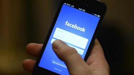 Защо Facebook се срина три пъти в рамките на месец?