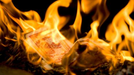 Азиатци горят пари в навечерието на Годината на козата