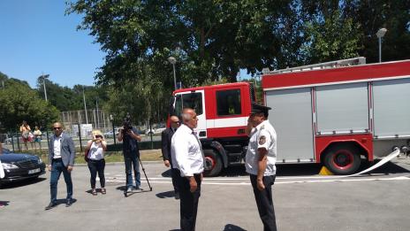 Държавата ще даде пари за ремонт на пожарната във Варна (СНИМКИ)