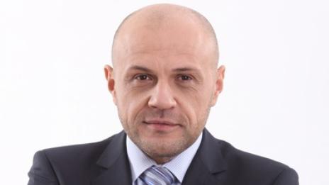 Дончев: Конституция, това не е писане на стих! Хората не искат само смяна на караула