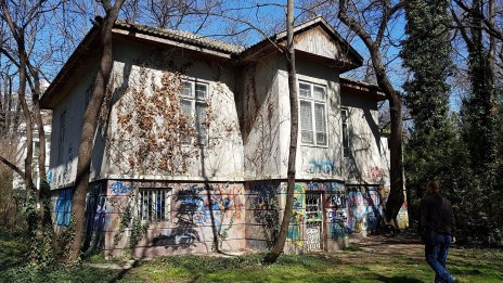 Готови са техническия паспорт и енергийното обследване на къщата на Антон Новак в Морската градина