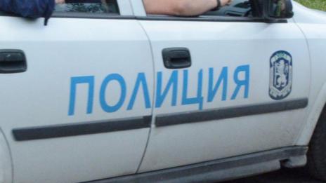 Роми от махалата в Бургас потрошиха патрулка