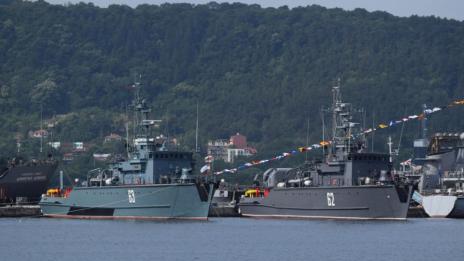 13 военнослужещи от ВМС спазват доброволна изолация или карантина