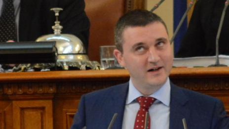 Горанов загърби Москов: Без данък "чипс"