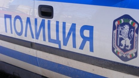 Взеха колата и книжката на млад германец, катастрофирал пиян на "Златните"