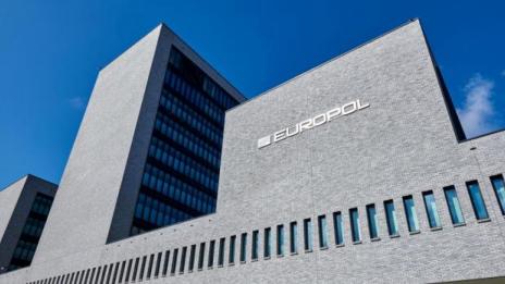 Европол иззе €8 млн., диаманти и злато след мащабна операция  