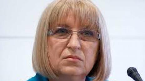 Не съм принудена да подавам оставка, заяви Цецка Цачева 