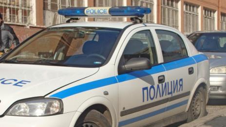Удар между 3 тира и бус затвори Хаинбоаз