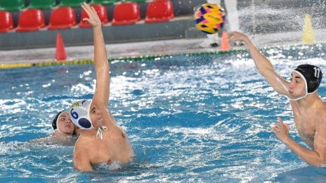 2 комплекта медали за &ldquo;Комодор&rdquo; само за 20 часа