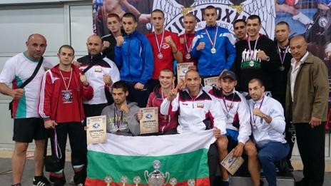 Варненски кикбоксьори обраха медалите на Балканиадата