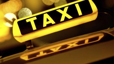 Финансовата комисия ще реши дали да се намали данъкът за такситата