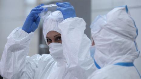 Българка доброволно се заразила с Covid-19 на Острова