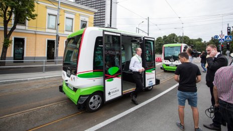 Автобуси без шофьор тръгнаха по улиците на Талин