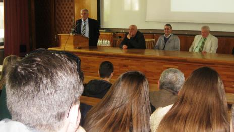 Непознатата история: Преди 30 години Варна свърза България към интернет
