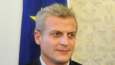 Бивши здравни министри защитиха настоящия