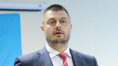 Бареков видя "срамни сделки в НС", иска предсрочен вот