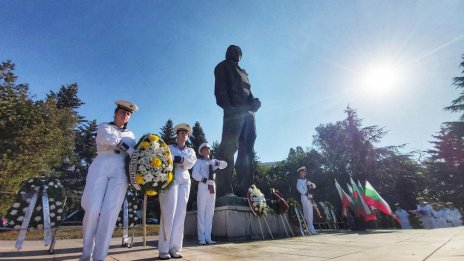 Разстрел, и след разстрела – червеи... 81 г. от гибелта на Вапцаров