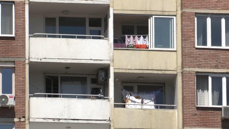 Сушилня или простор на балкона: Какво предпочитат българите? 