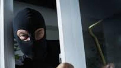 Сръчни апаши направиха два сериозни удара за една нощ